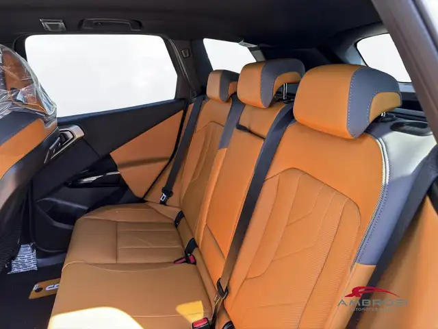 BMW X3 view 11