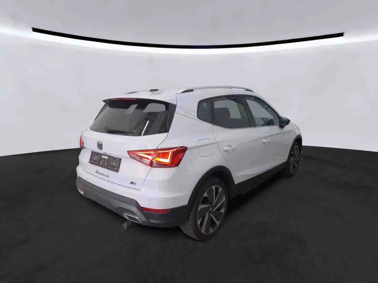 SEAT Arona 1.5 TSI FR DSG / Navi, Beats, RFK, LED Weiß - 2