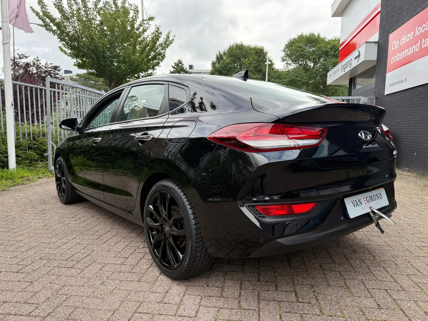 Hyundai i30 1.4 T-GDI Fastback Zwart - 2