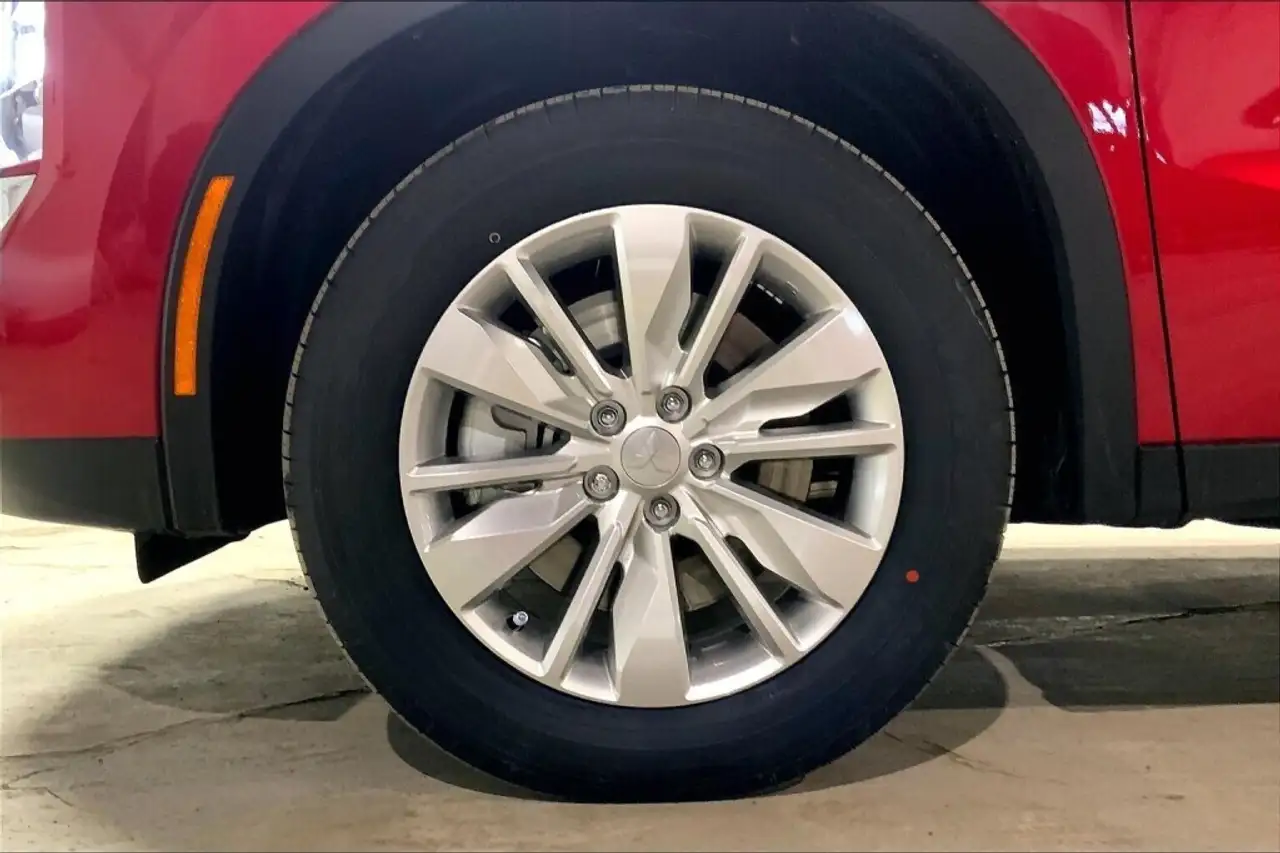 Mitsubishi Outlander снимка Mitsubishi Outlander