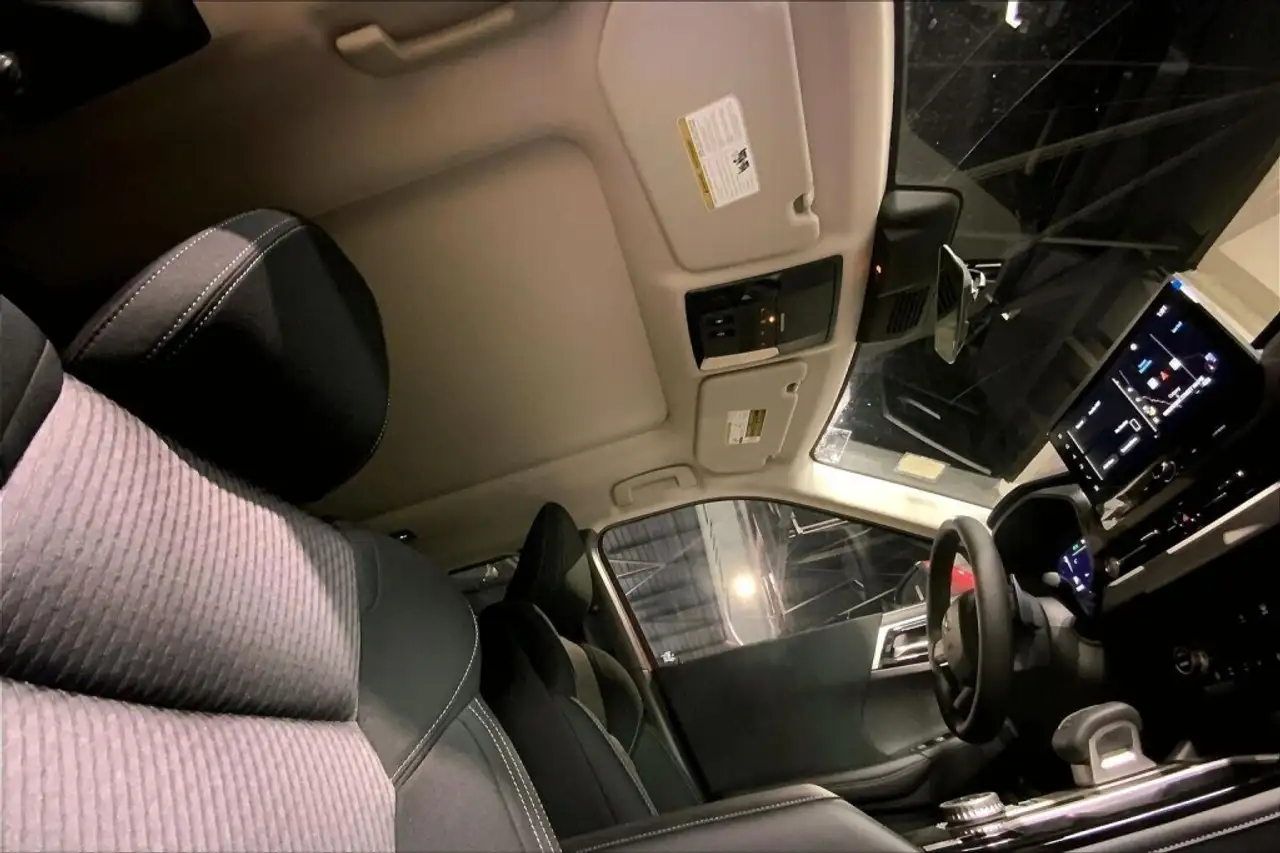Mitsubishi Outlander снимка Mitsubishi Outlander