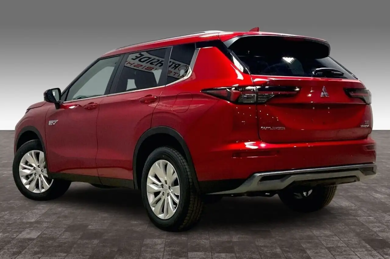 Mitsubishi Outlander снимка Mitsubishi Outlander