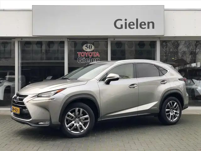 Lexus NX 300h AWD Luxury Line | Trekhaak, Navigatie, Leer, Stoel
