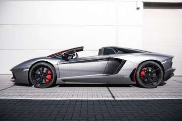 LP 700-4 Roadster Pirelli Edition 1of100-Lift