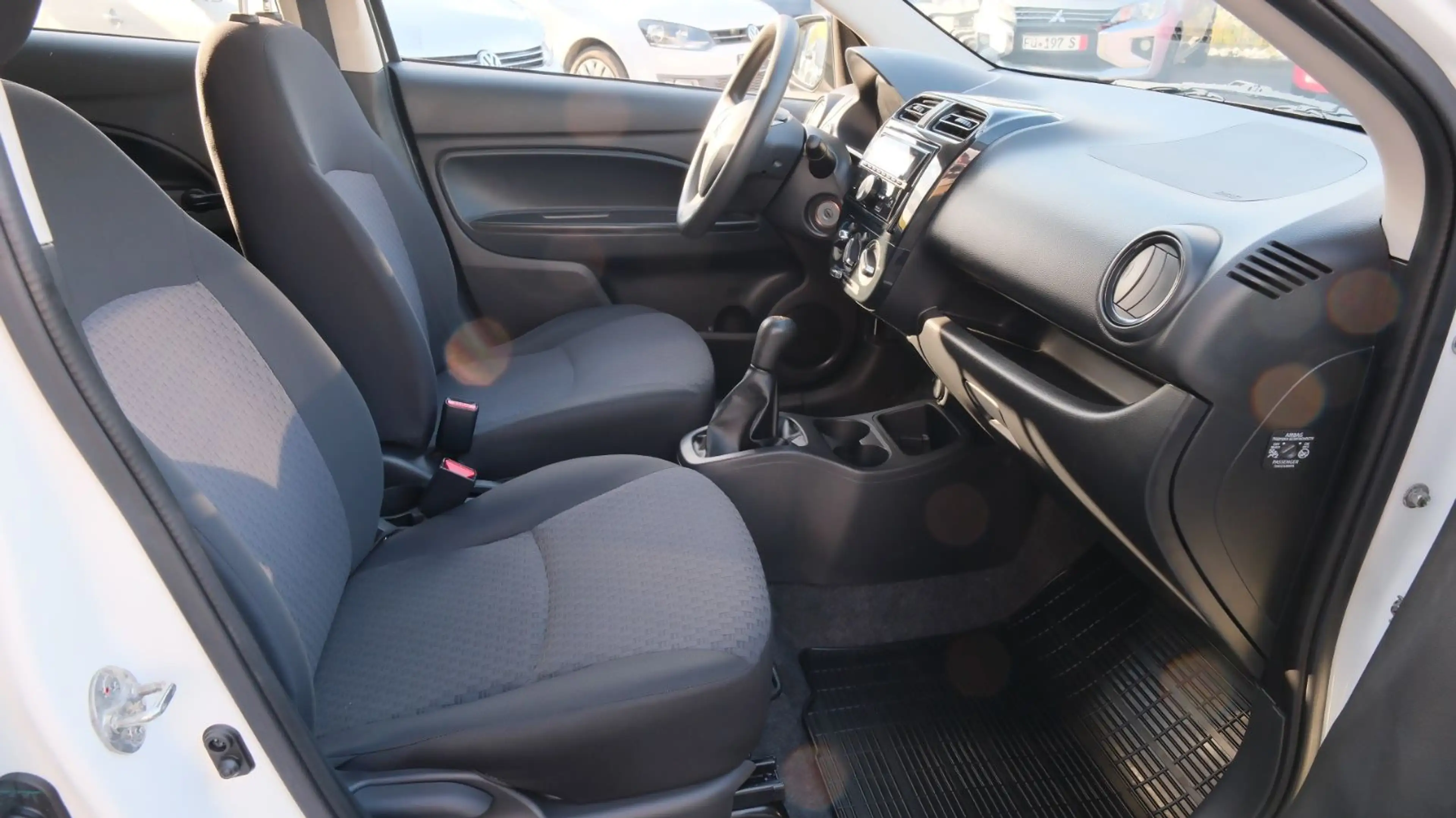 Mitsubishi Space Star Radio Bluetooth USB Winterreifen TÜV — photo 8