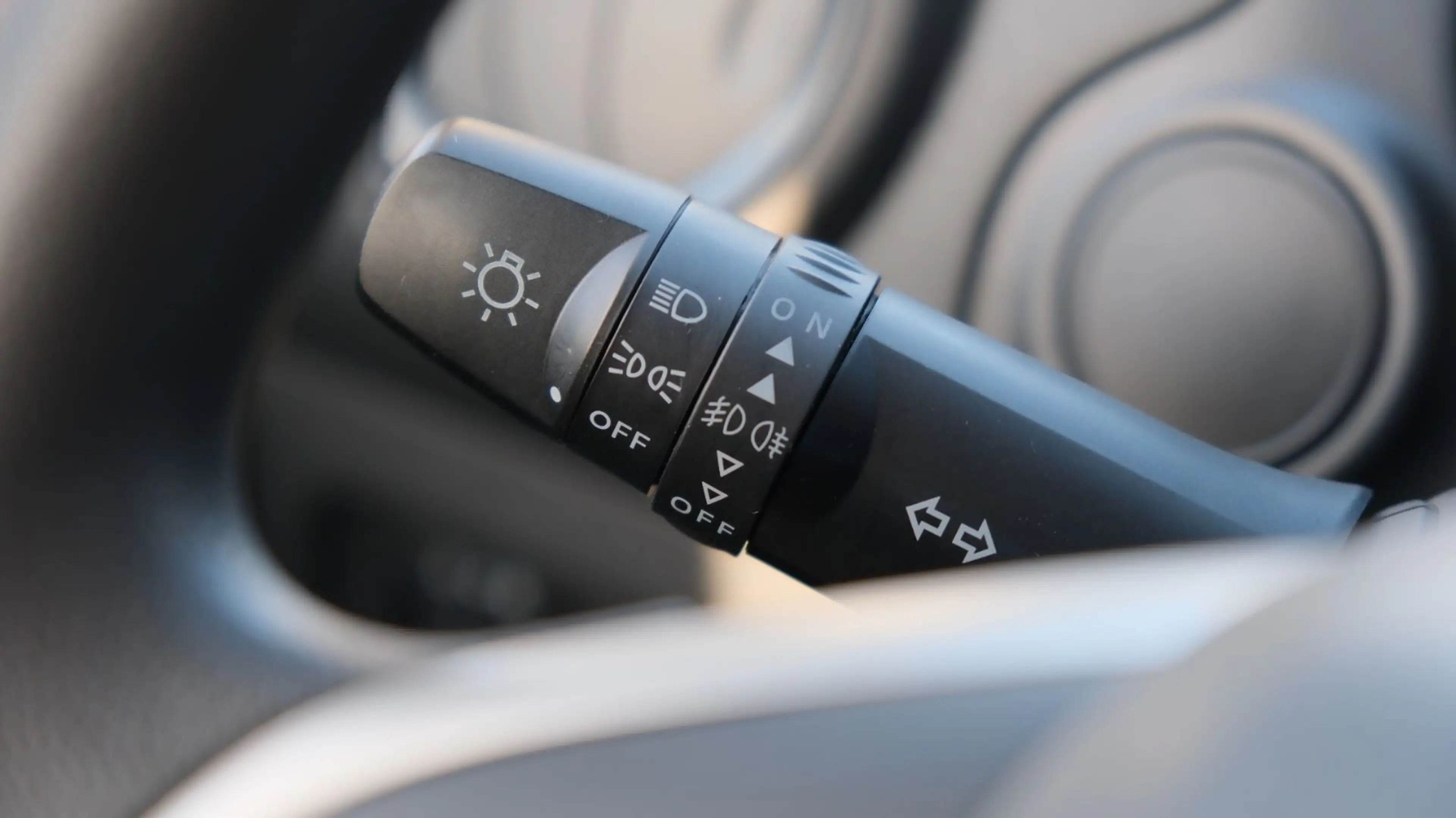 Mitsubishi Space Star Radio Bluetooth USB Winterreifen TÜV — photo 15