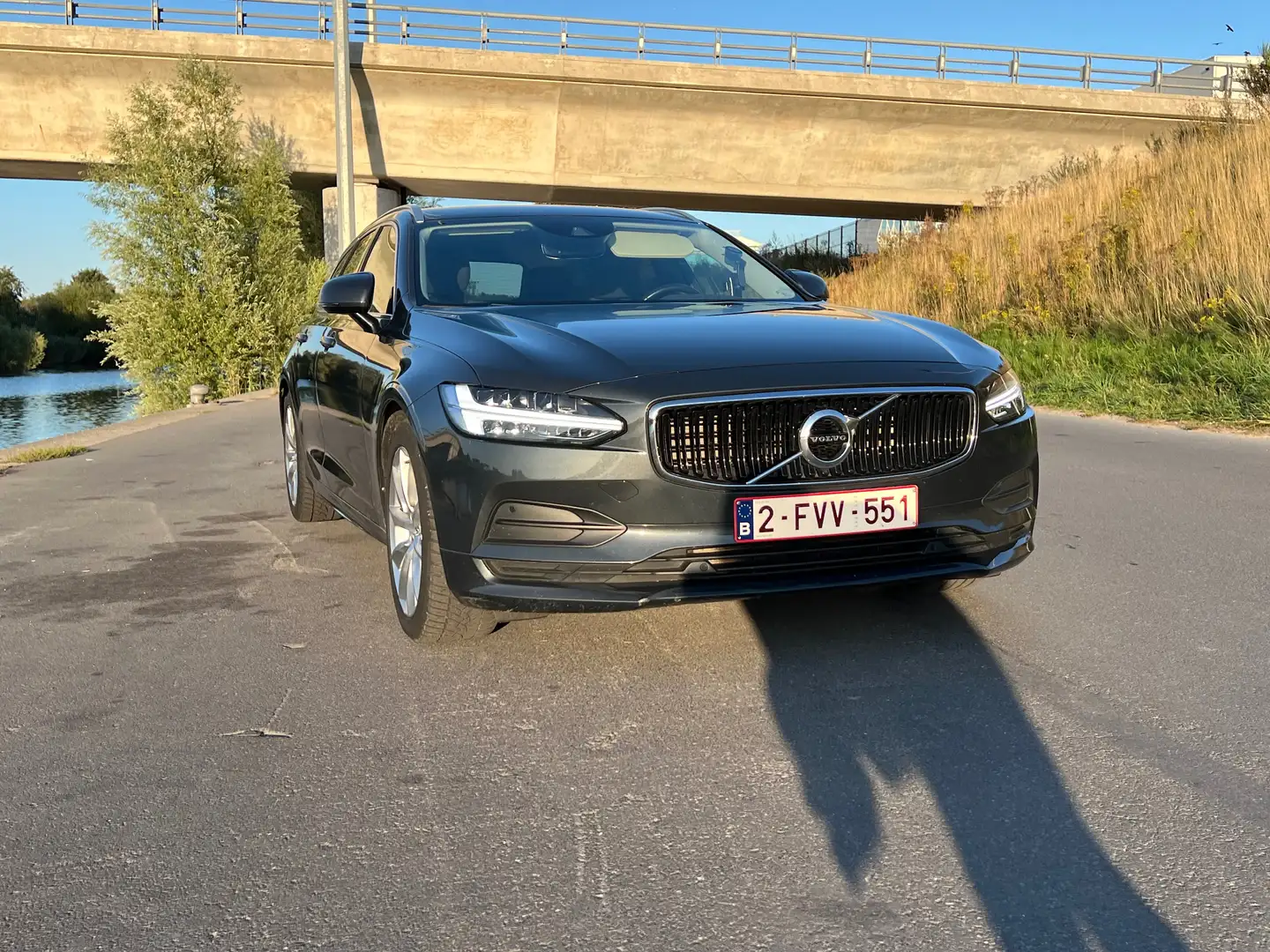 Volvo V90 V90 D3 Geartronic Momentum Pro Blauw - 1