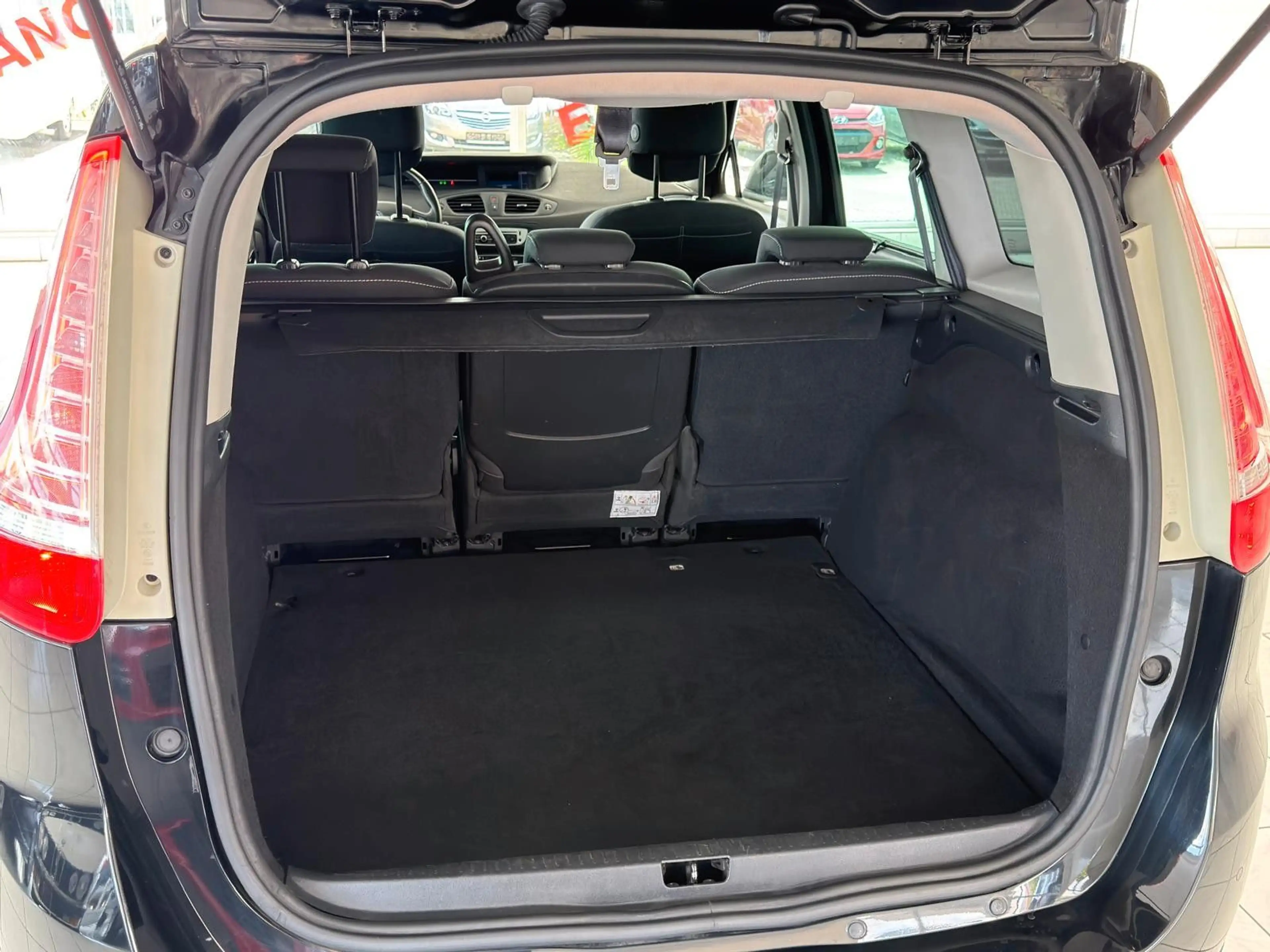 Renault Scenic III Grand Limited+Navi+Klima+PDC+Keyless — photo 6