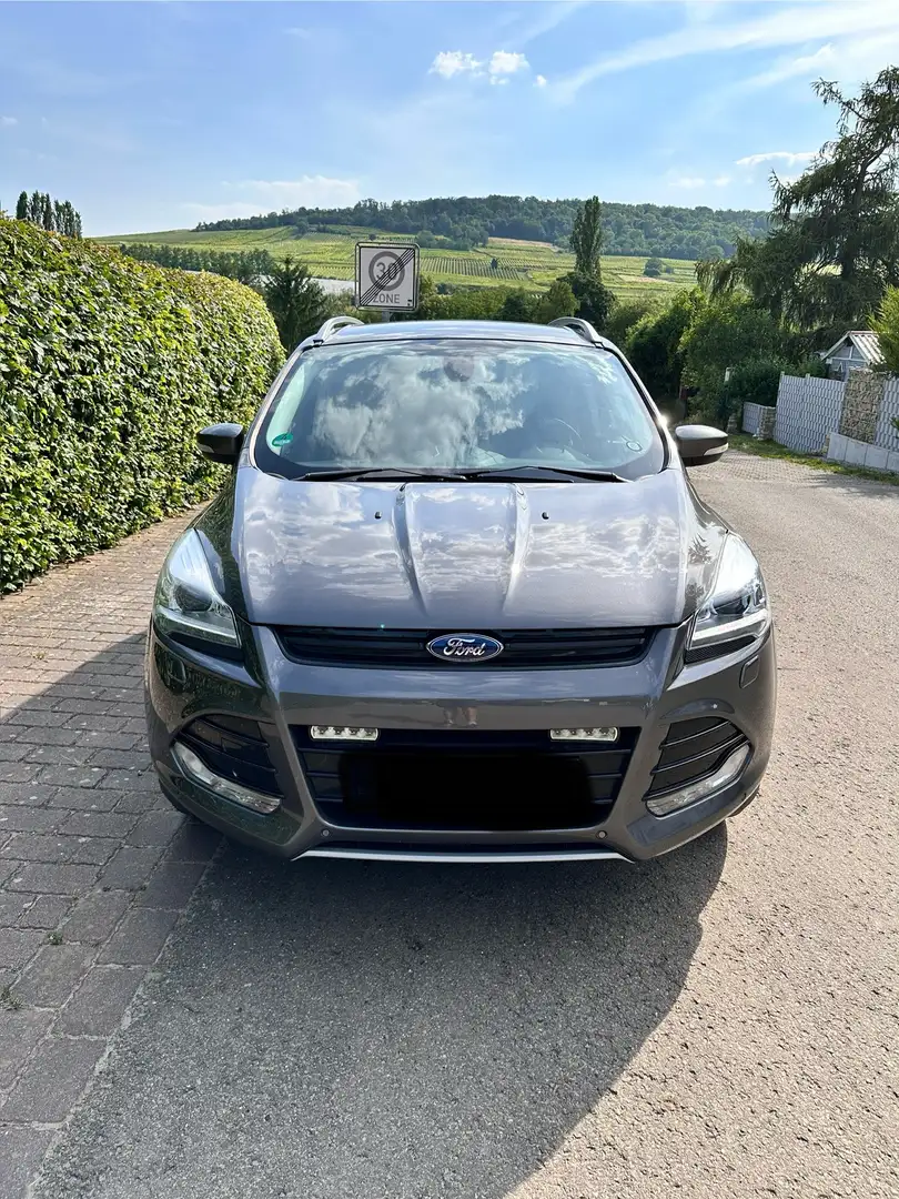 Ford Kuga Titanium Grau - 2