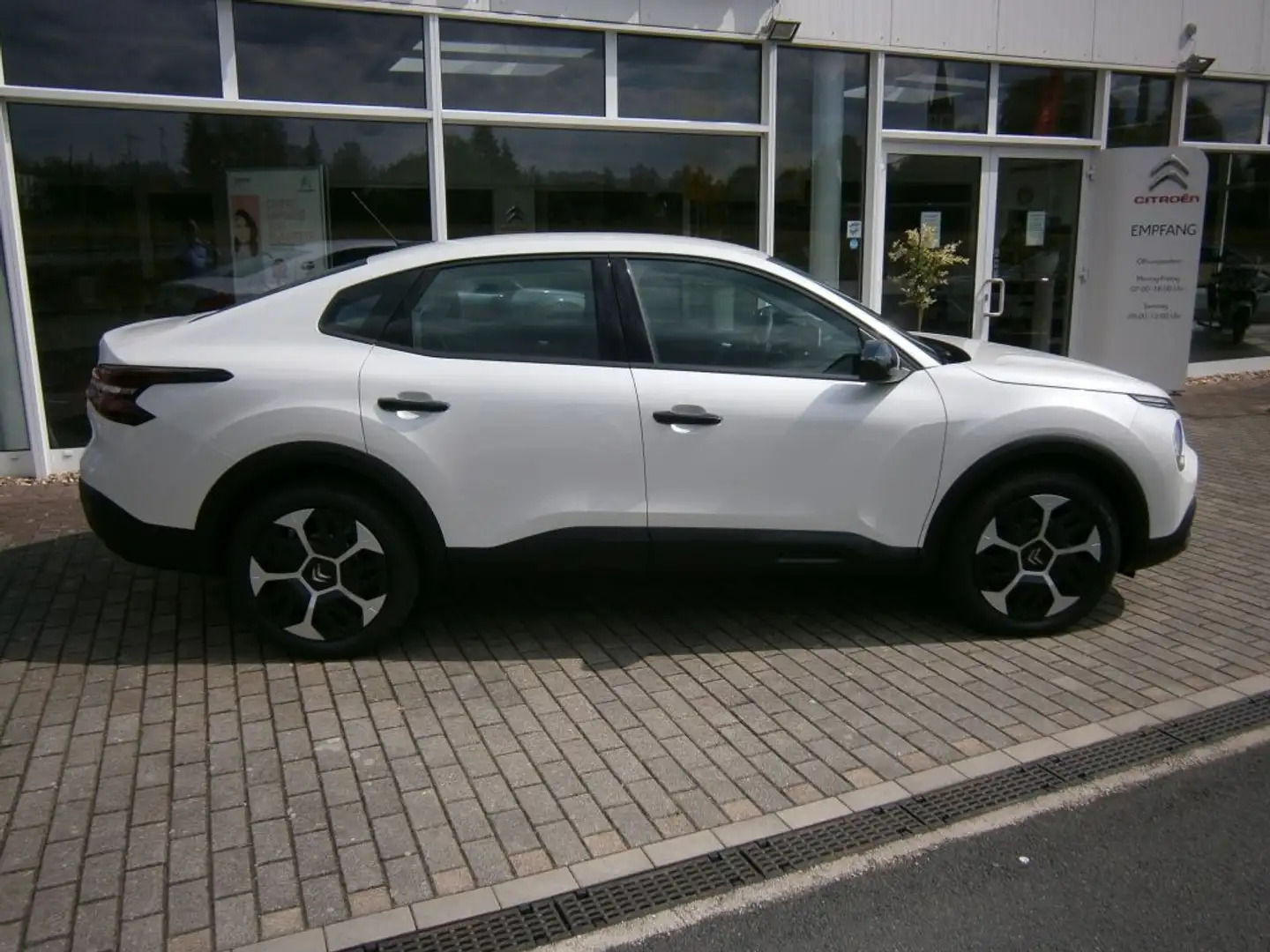 Citroen C4 X PureTech 100 Stop&Start FEEL Weiß - 1