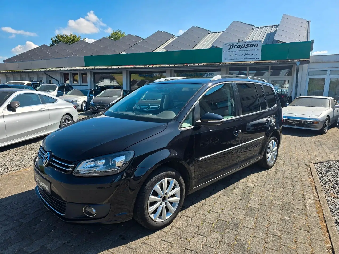 Volkswagen Touran 2.0 TDI Highline DSG 7-S. NAVI AHK Nero - 1