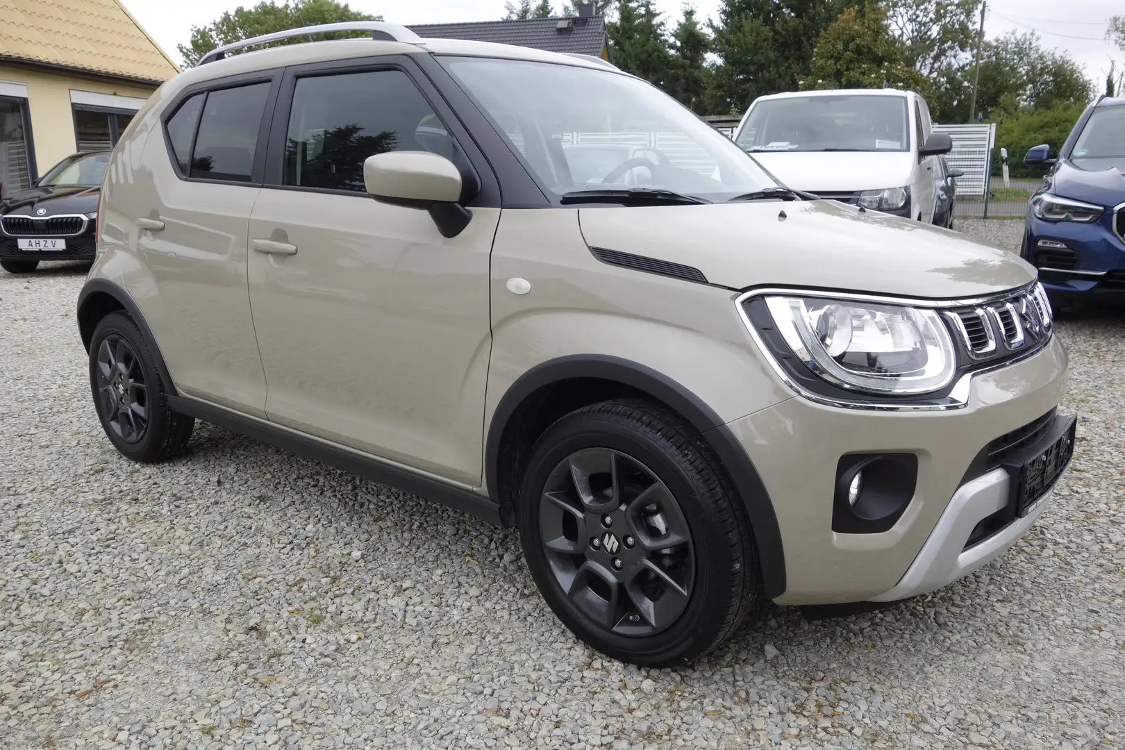 Suzuki Ignis Comfort Beige - 1