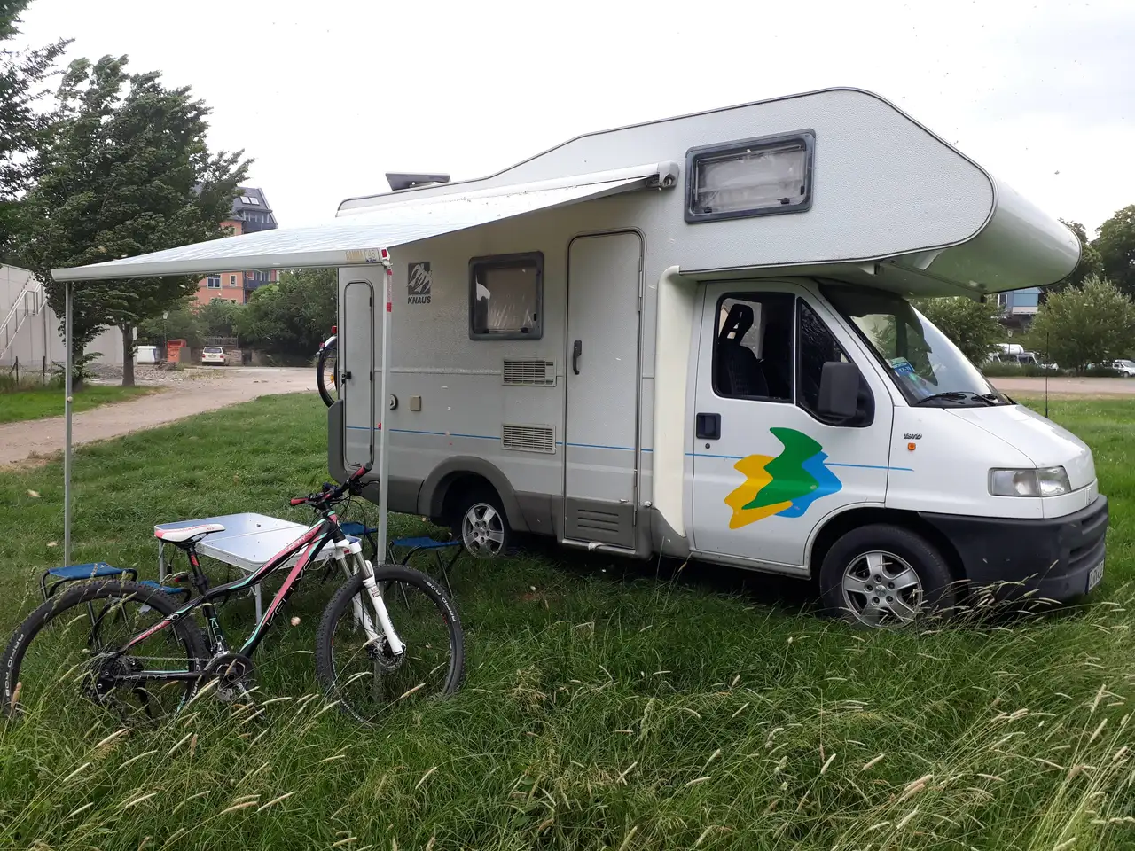 Fiat Ducato 14 Panorama Luxus 280.0 Anhängerkupplung, Fahrradträger, Standheizung, Standheizung, wintertauglich, 6 Sitzplätze, foto 2