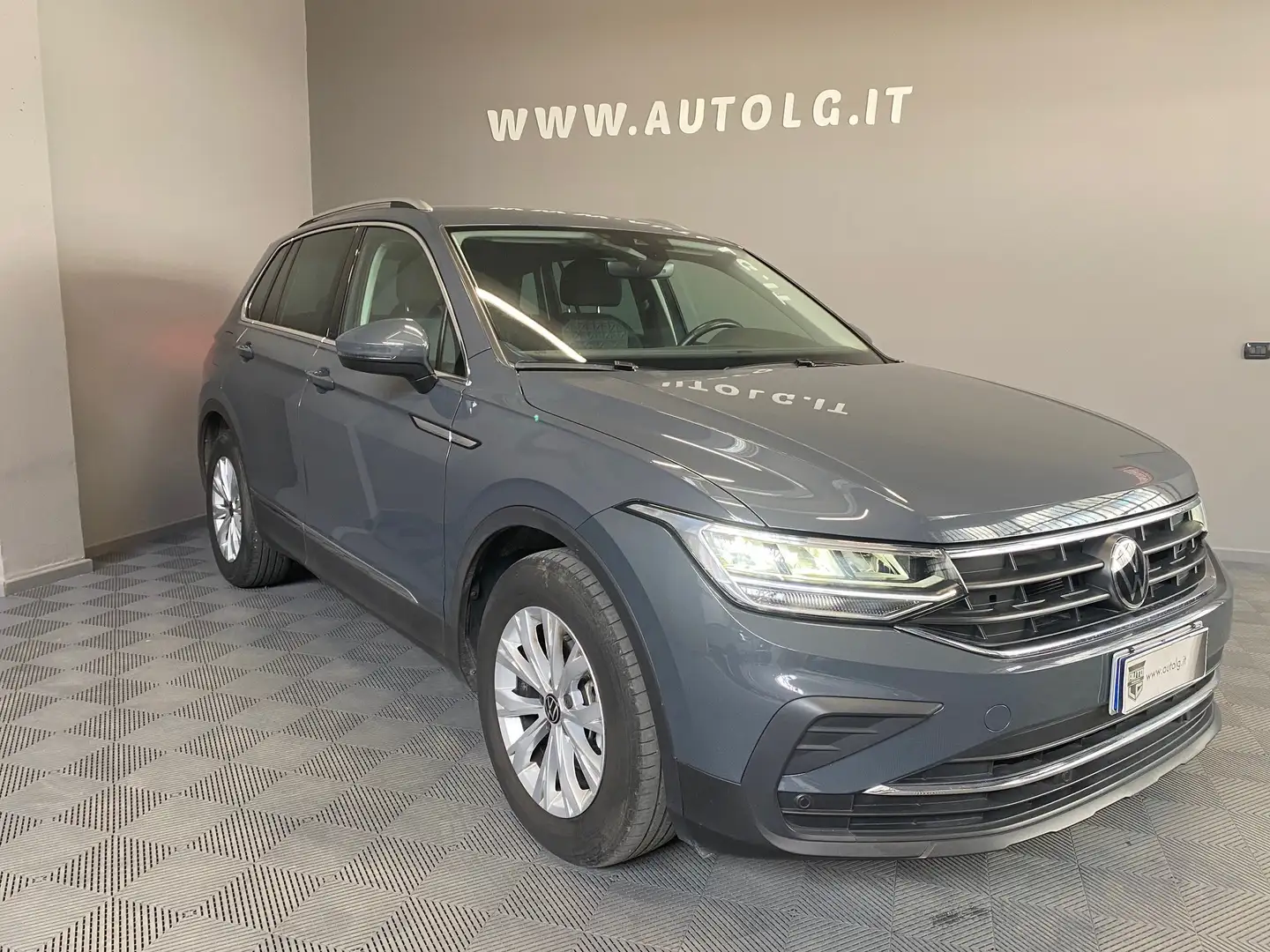 Volkswagen Tiguan 1.5 tsi Life 150cv dsg PREZZO SENZA VINCOLO FIN Grigio - 1