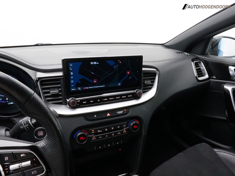 Kia ProCeed / pro_cee'd 1.0 T-GDi GT-Line Sport (APPLE CARPLAY,CAMERA,ADAP — photo 20
