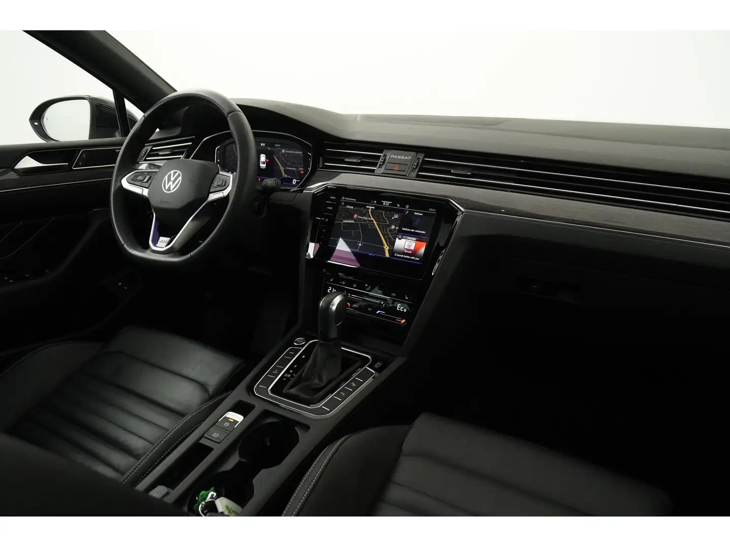 Volkswagen Passat 1.4 TSI PHEV GTE | Digital Cockpit | Leder | Schui Black - 2