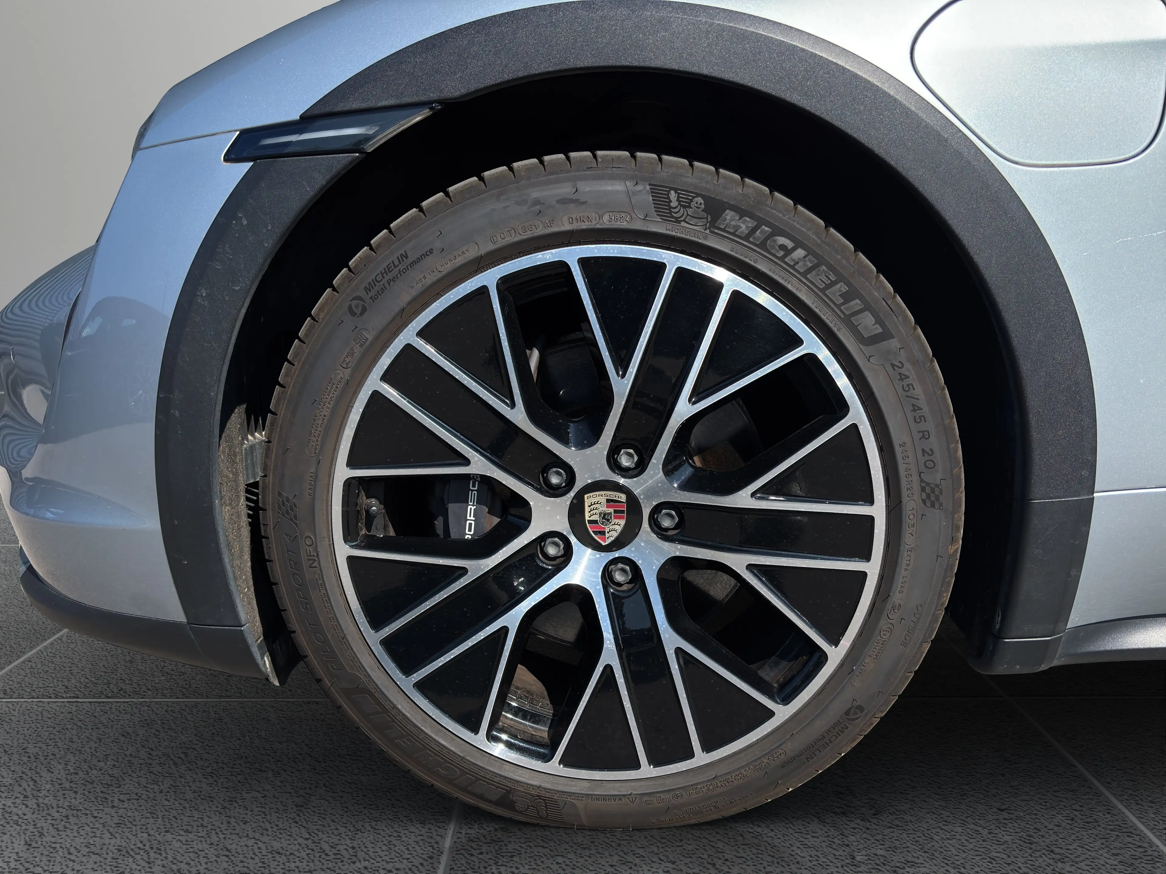 Porsche Taycan 4 Cross Turismo | LED-Matrix | InnoDrive — photo 7