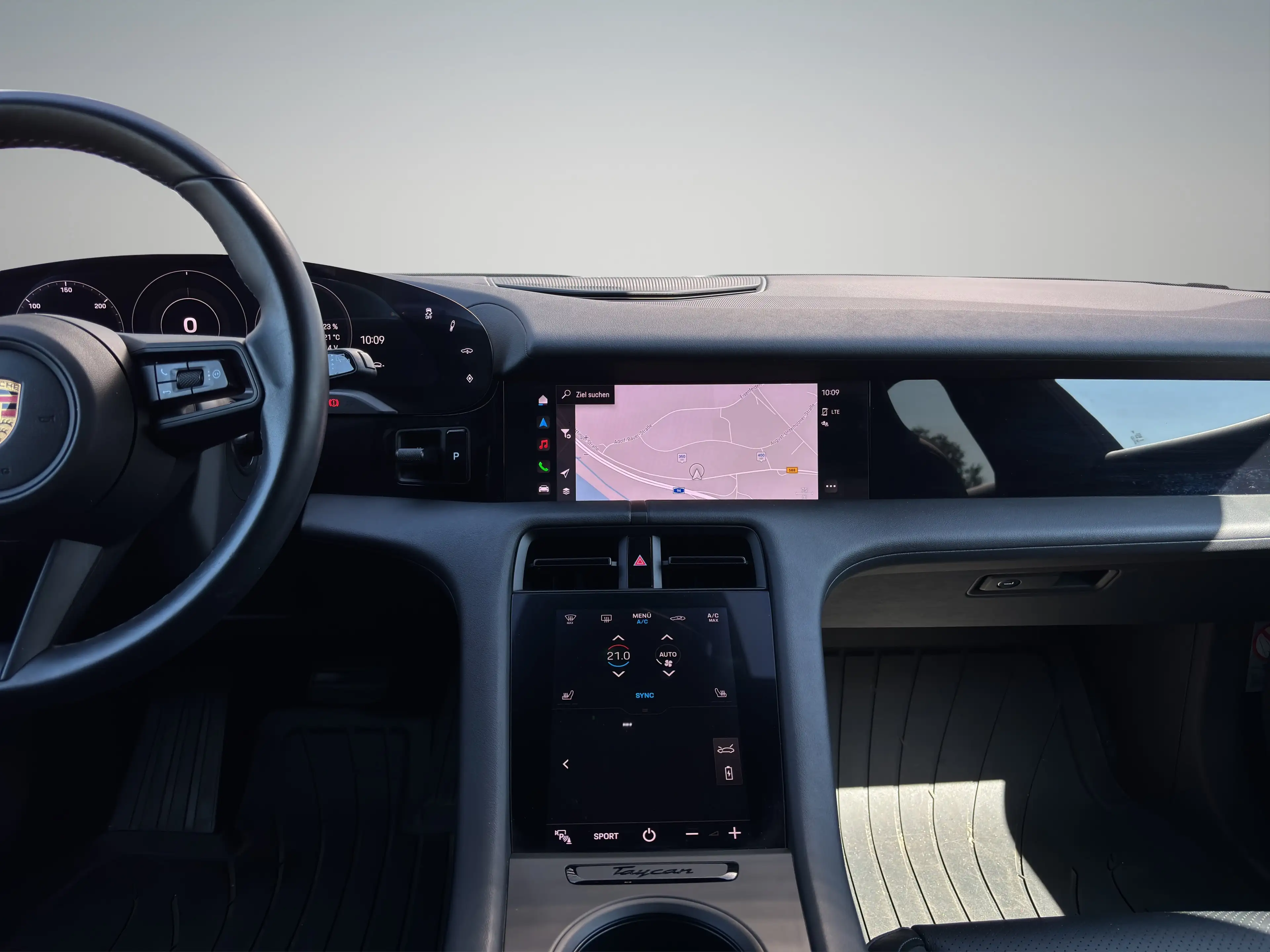 Porsche Taycan 4 Cross Turismo | LED-Matrix | InnoDrive — photo 14