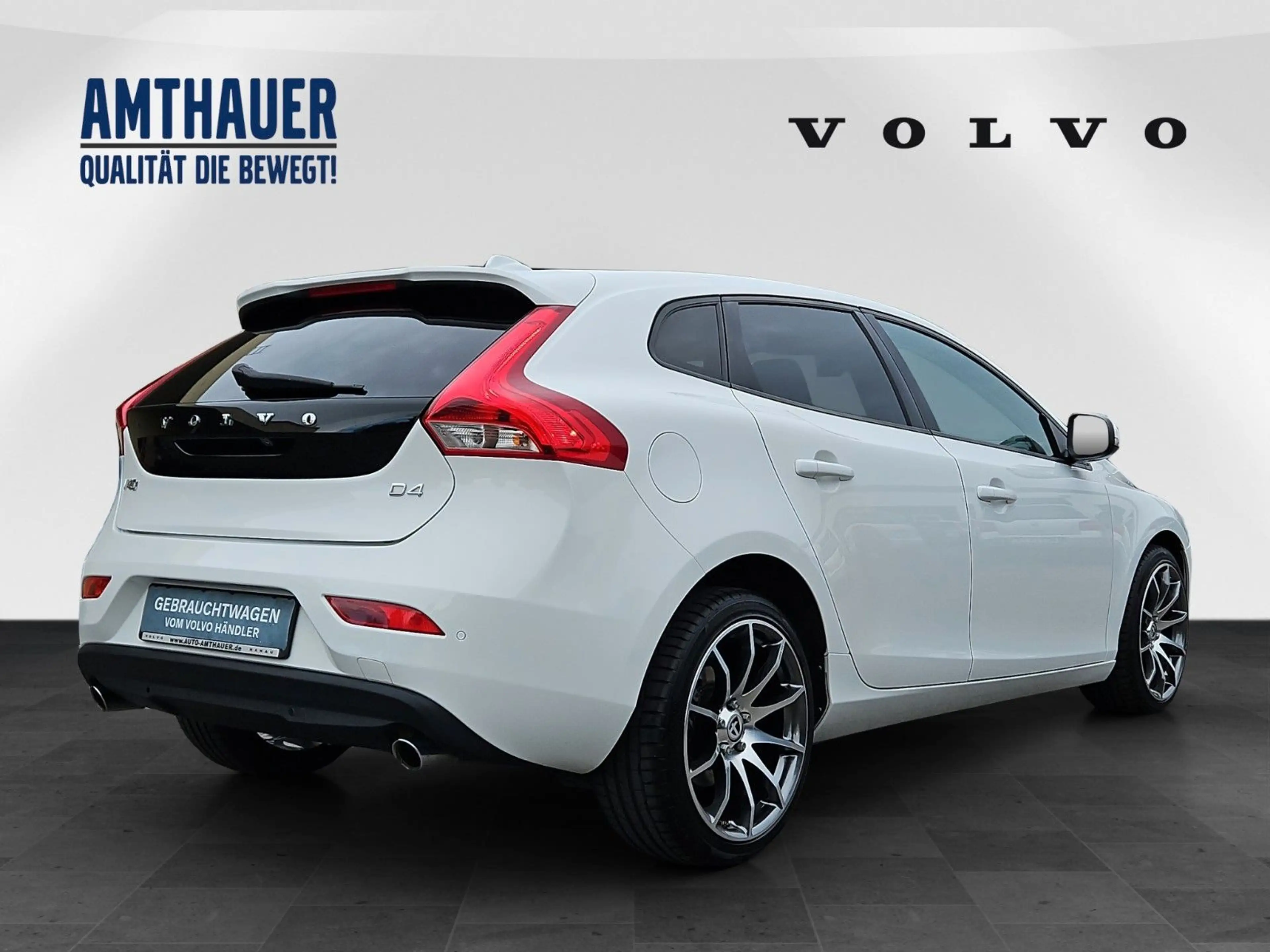 Volvo V40 D4 Momentum CAM/ WINTERPAKET/ LED — photo 6