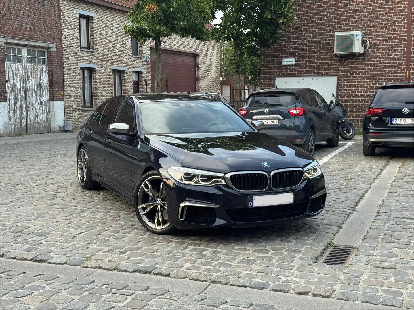 BMW M550 M550i xDrive - Individual M Pack - 1