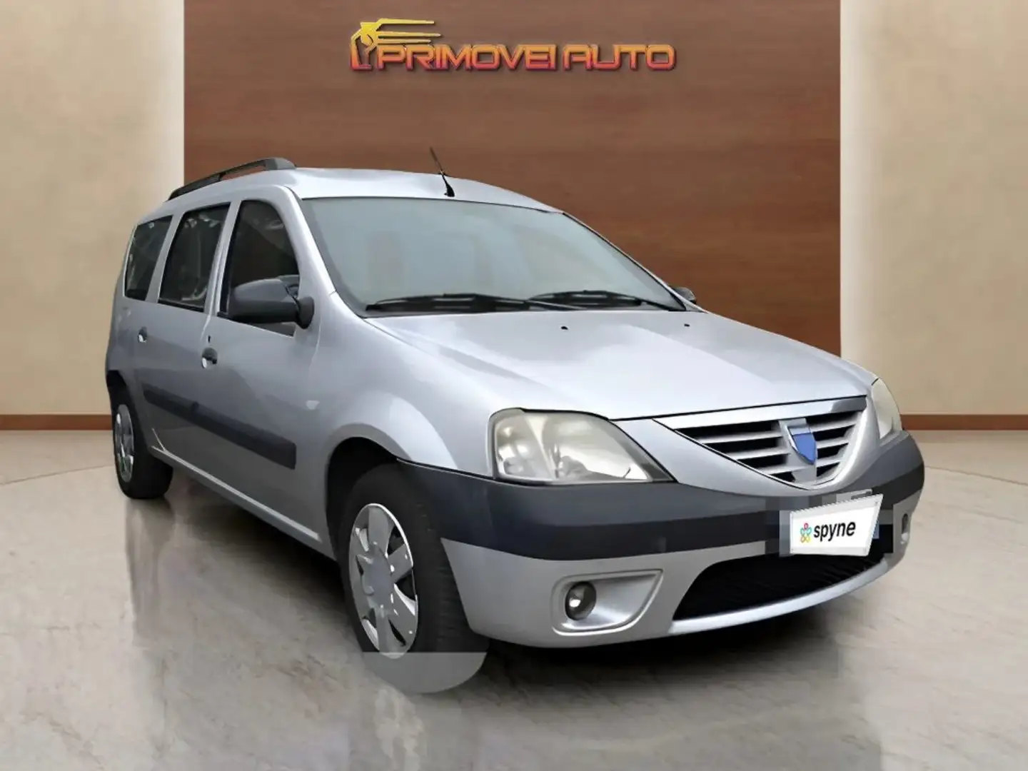 Dacia Logan MCV 1.6 5 posti Lauréate GPL Silver - 1