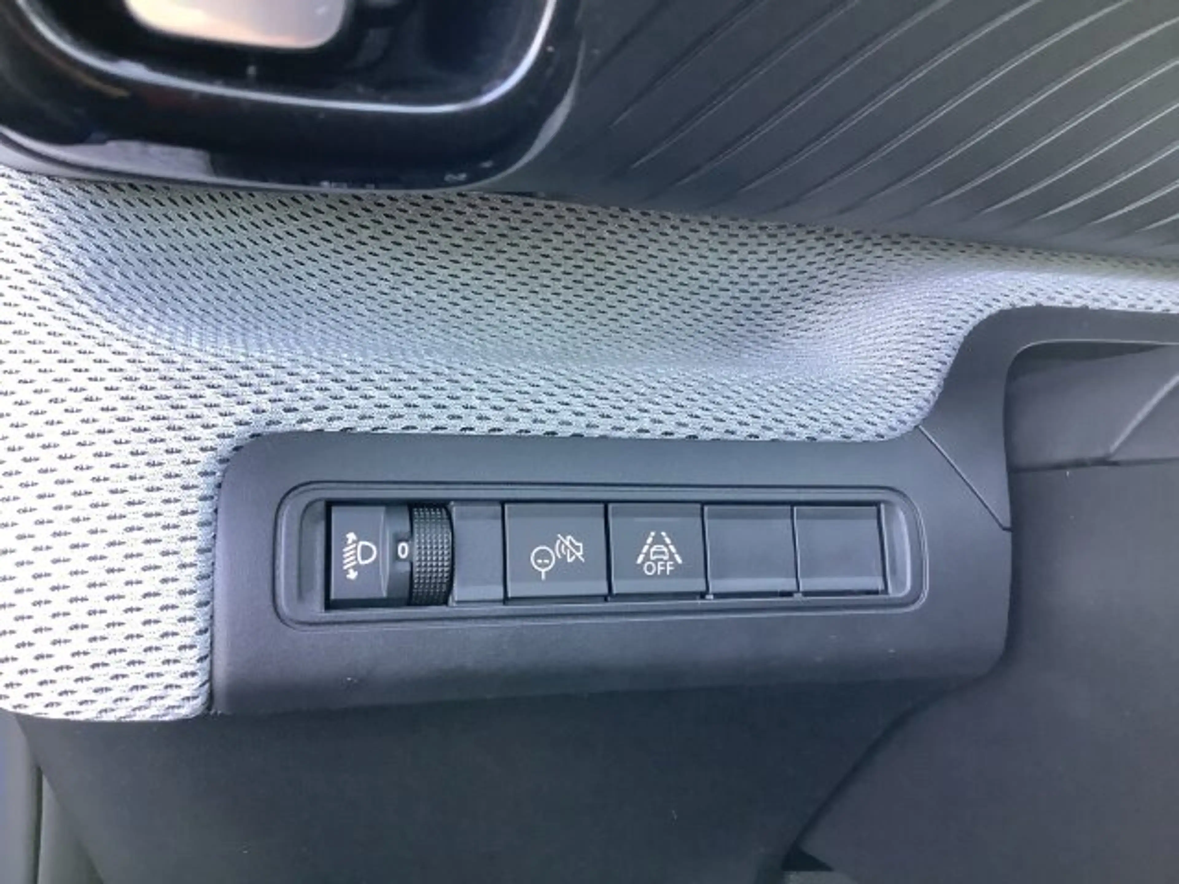 Citroen E-C3 ë-C3 Plus 113 Urban-Range +11-kW-OBC+Allwetter+ — photo 15