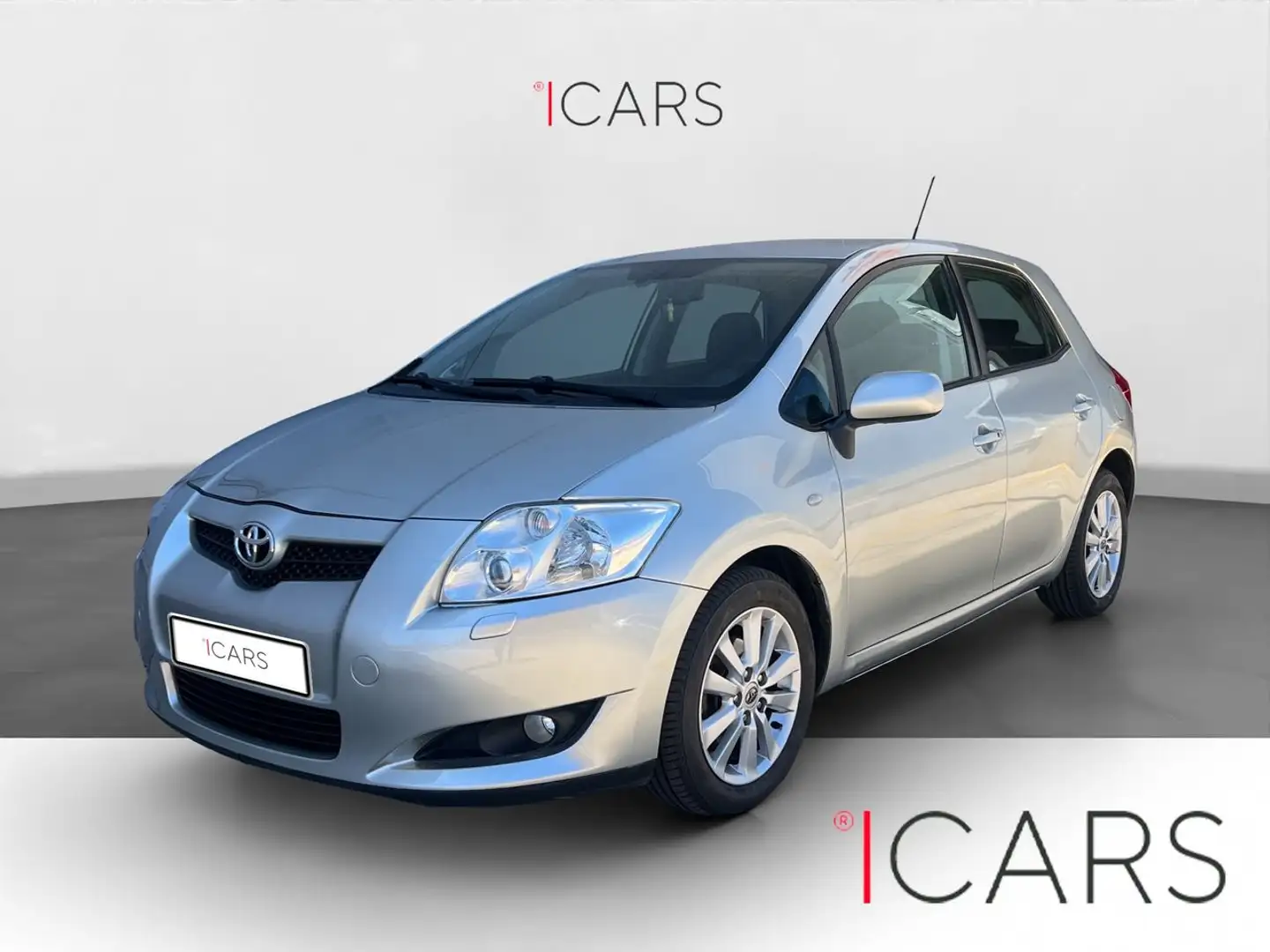 Toyota Auris 1.6 VVT-i Luna Plus Gris - 1