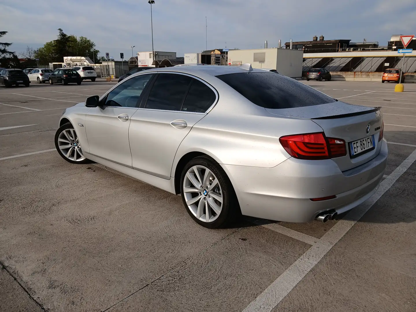 BMW 530 Serie 5 F10 Berlina 530d Msport Argento - 2