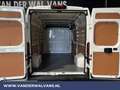 Peugeot Boxer 2.2 BlueHDi 140pk L2H2 Euro6 Airco | Camera | Navi Blanc - thumbnail 3