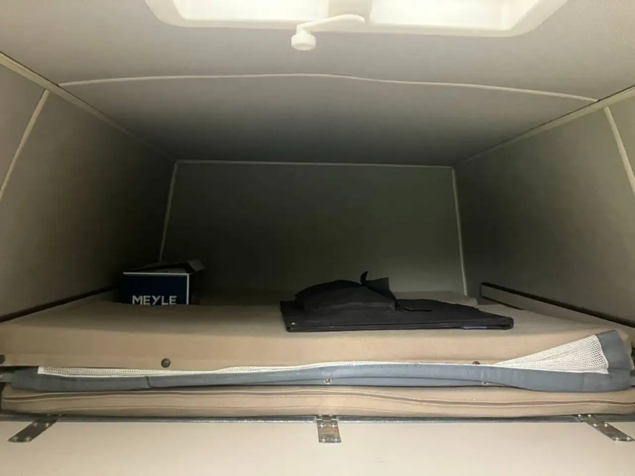 Volkswagen T3 Westfalia Club Joker met vast hoog dak 1.6 D 253-609, foto 8
