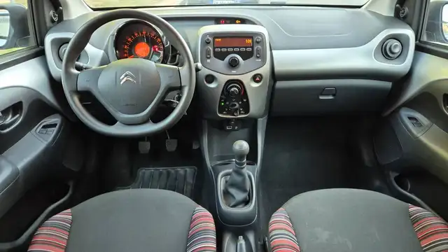 Citroen C1 view 11