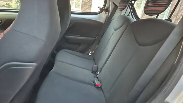 Citroen C1 view 9