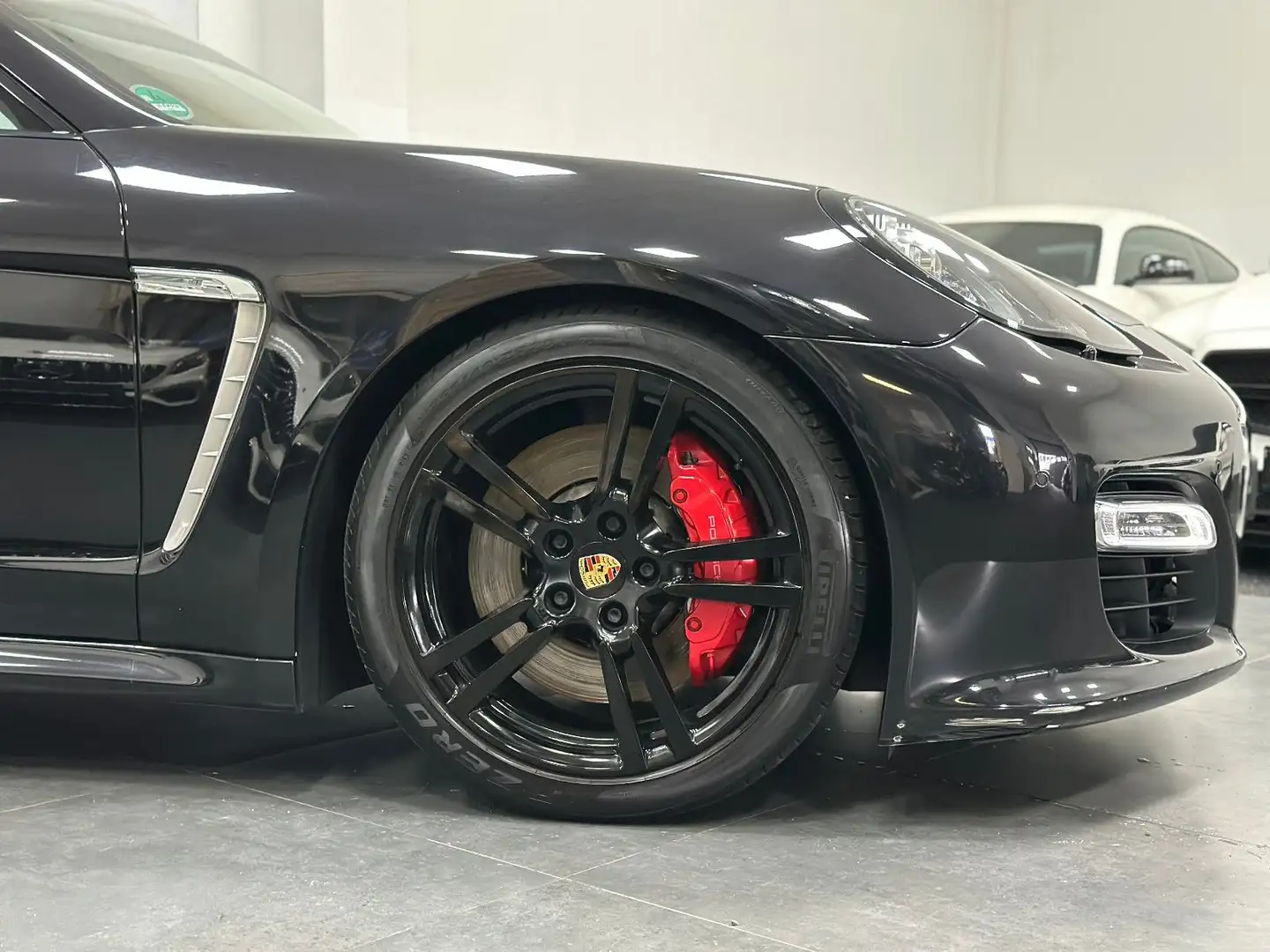 Porsche Panamera GTS BOSE 20" BEIGE KLAPPENAUSPUFF Noir - 2