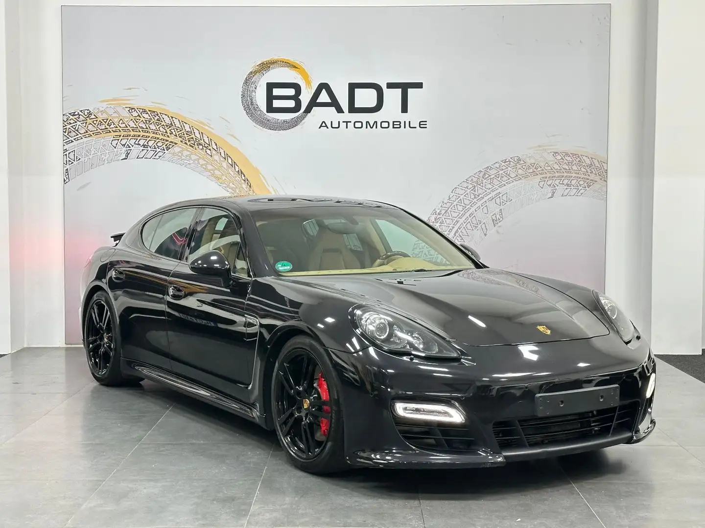 Porsche Panamera GTS BOSE 20" BEIGE KLAPPENAUSPUFF Noir - 1