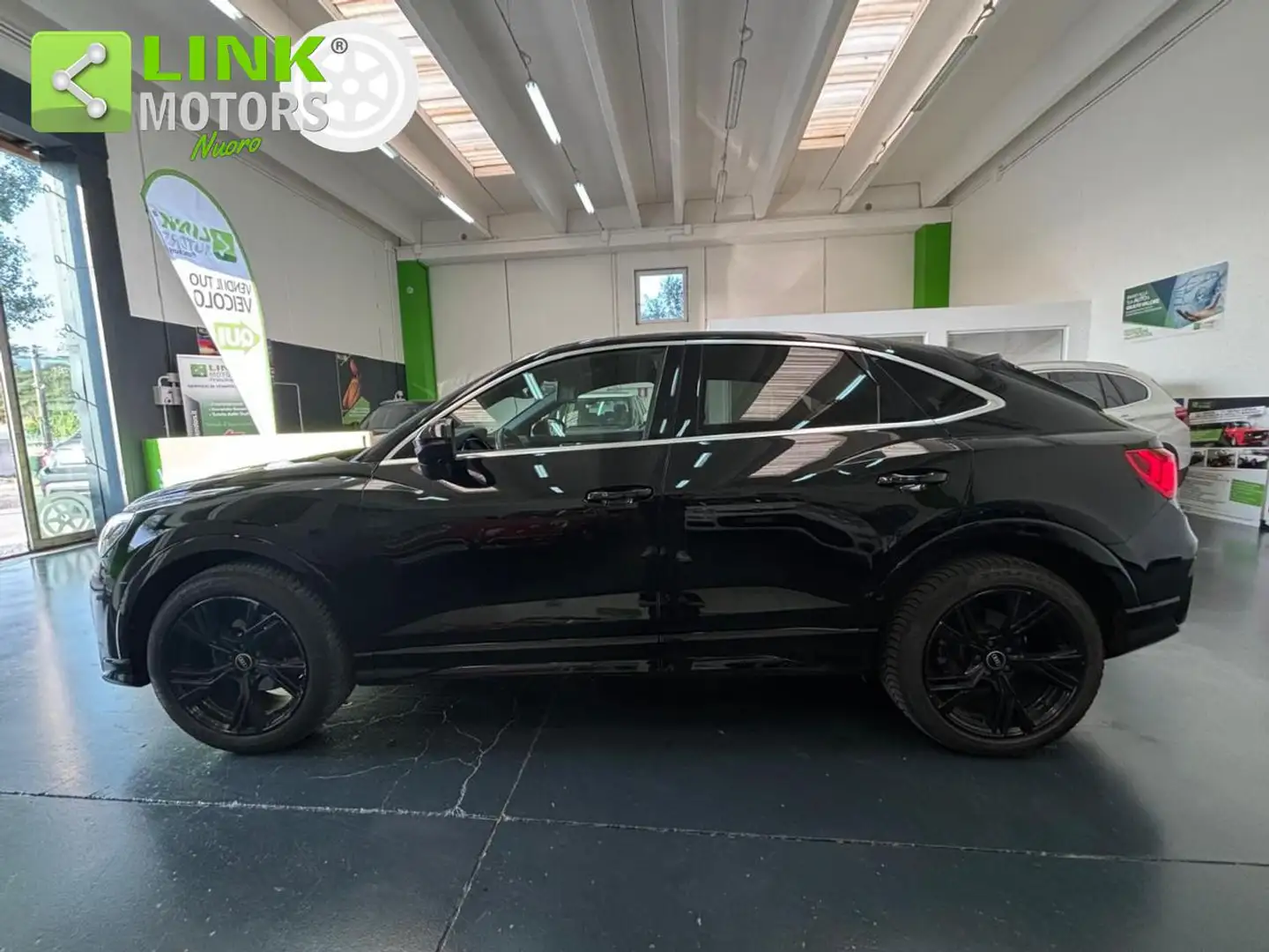 Audi Q3 35 TDI quattro S tronic S line edition Nero - 2