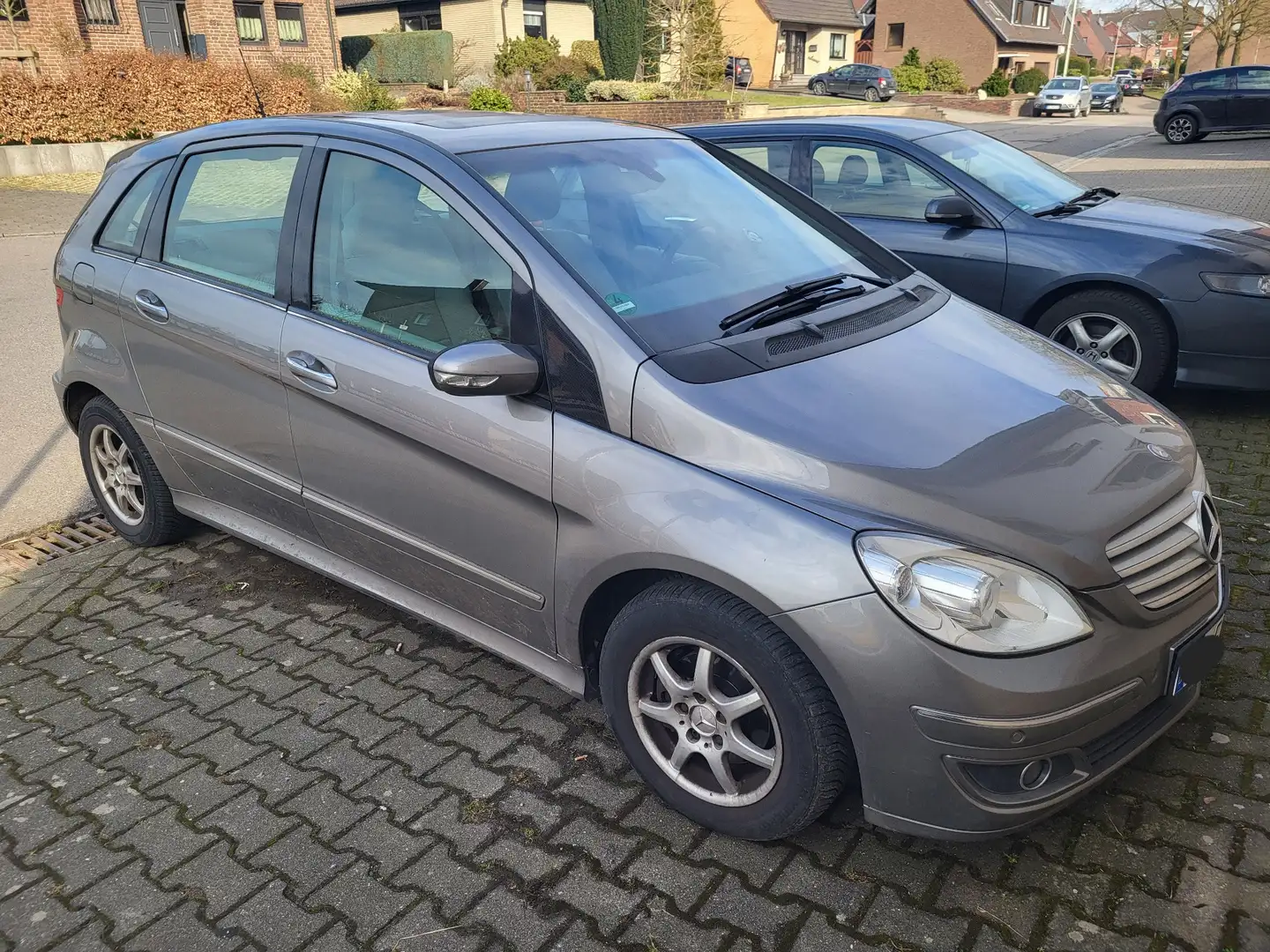 Mercedes-Benz B 150 Autotronic - 1