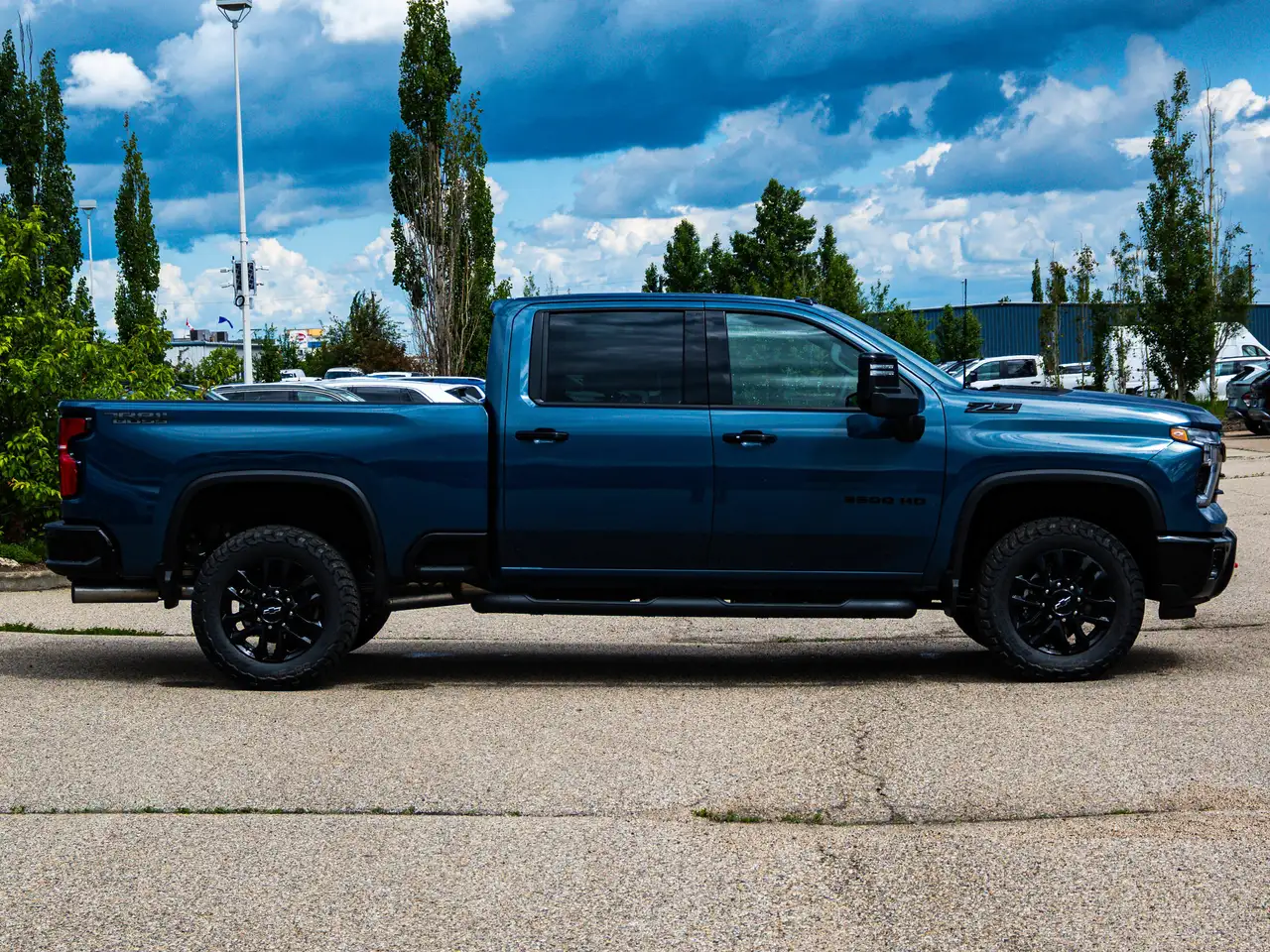 Chevrolet Silverado 3500 photo Chevrolet Silverado 3500