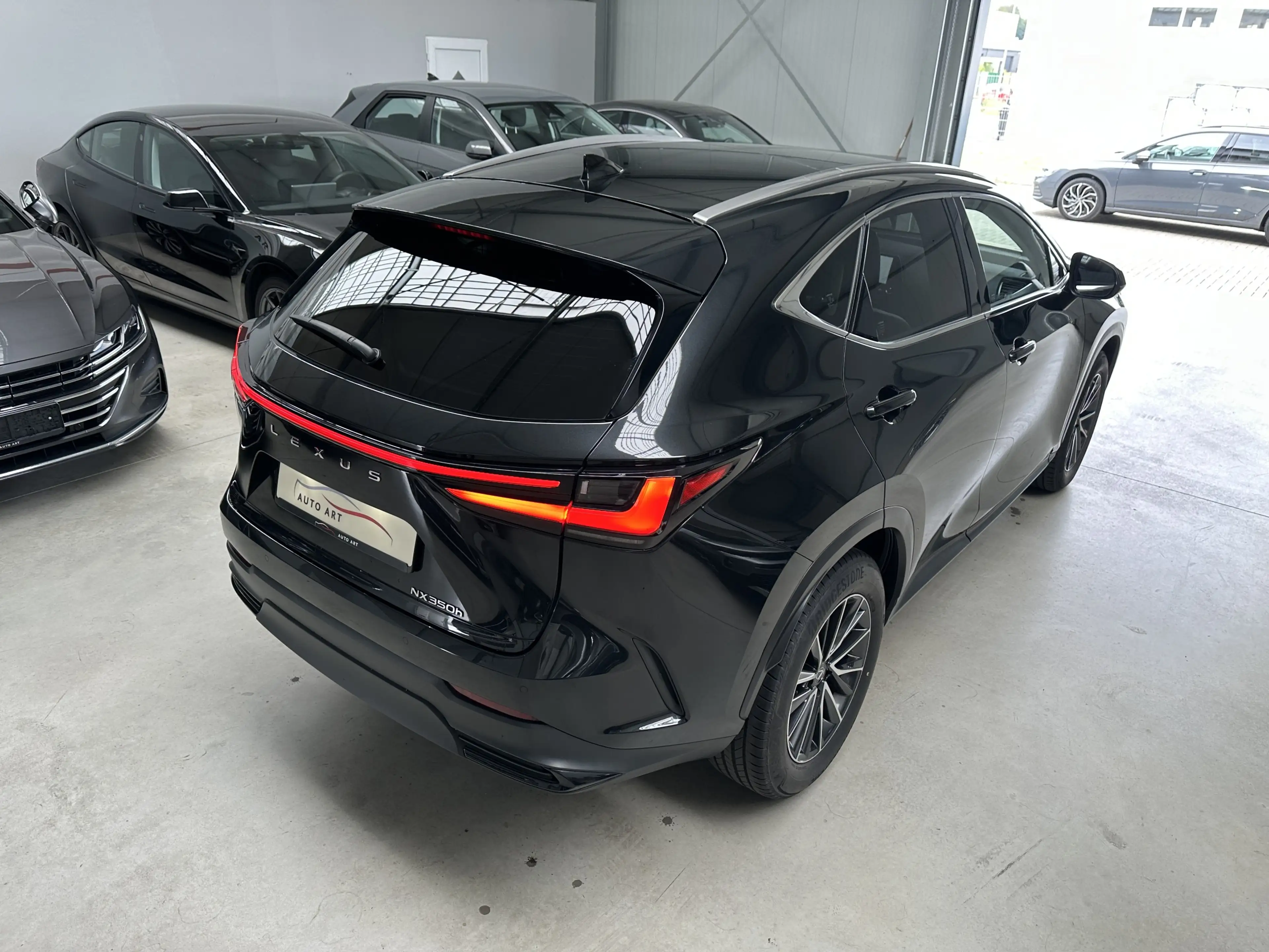 Lexus 350h LED ACC Leder Navi DAB Kamera — photo 8