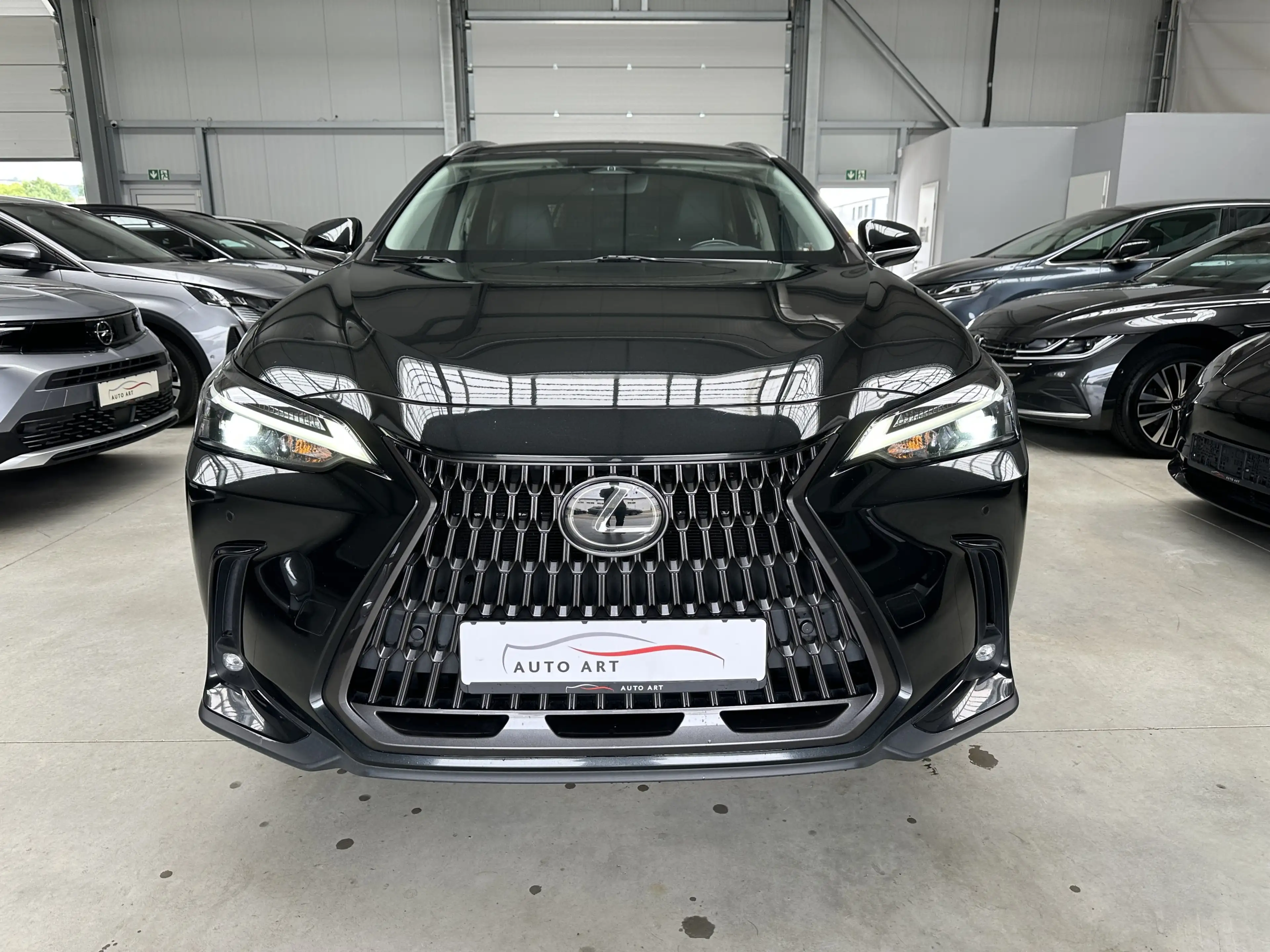 Lexus 350h LED ACC Leder Navi DAB Kamera — photo 2
