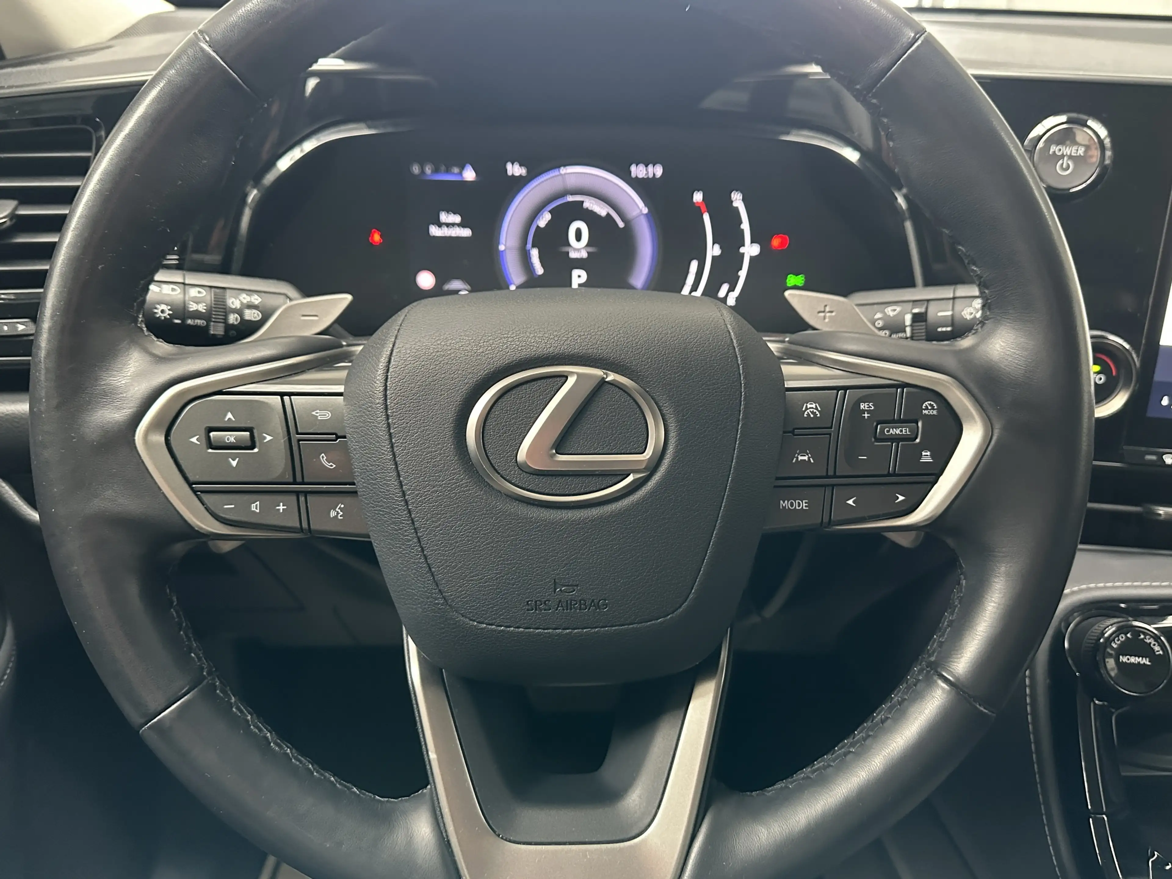 Lexus 350h LED ACC Leder Navi DAB Kamera — photo 11