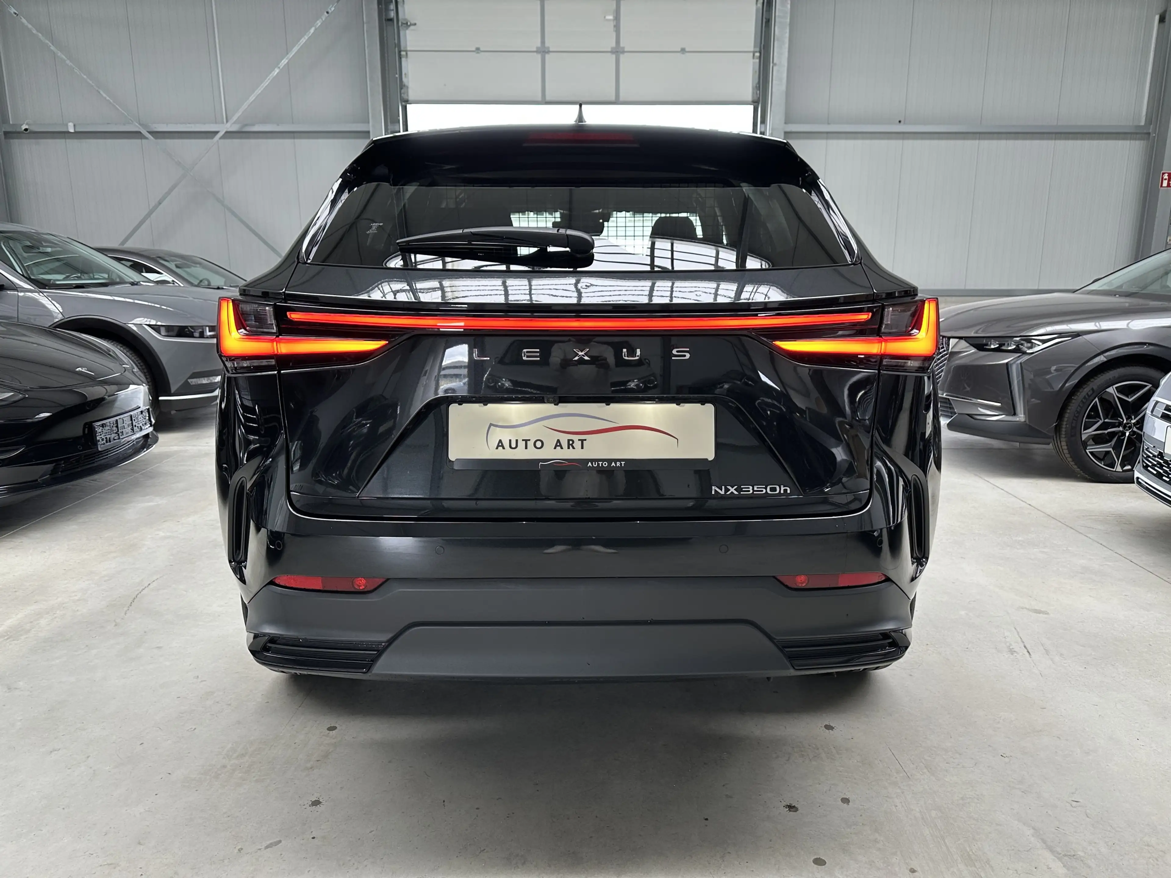 Lexus 350h LED ACC Leder Navi DAB Kamera — photo 5