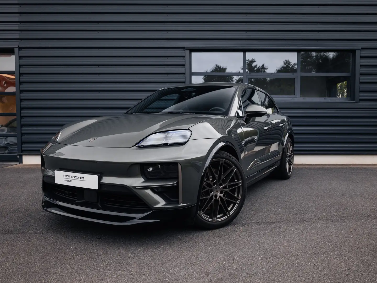 Porsche Macan Macan Turbo PORSCHE APPROVED Vert - 1