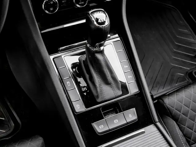 Skoda Superb view 9
