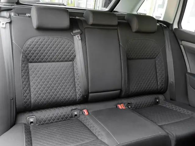 Skoda Superb view 4