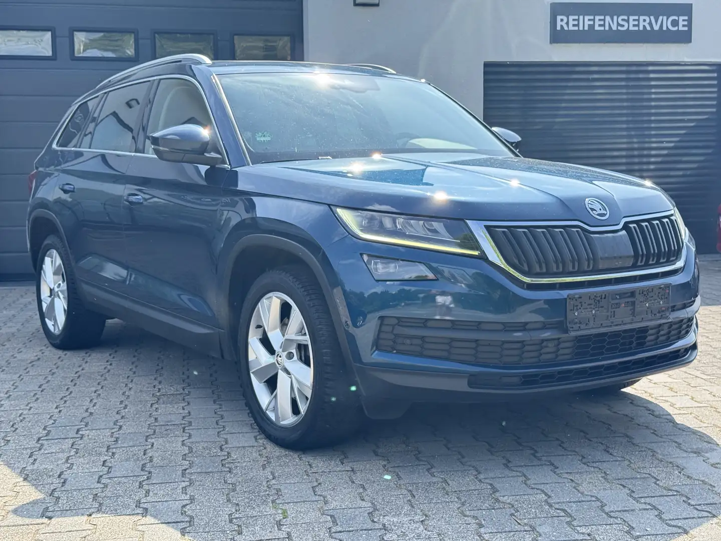 Skoda Kodiaq Style 4x4 Blau - 2