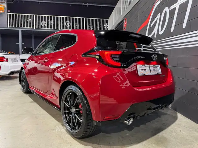 Toyota Yaris view 5