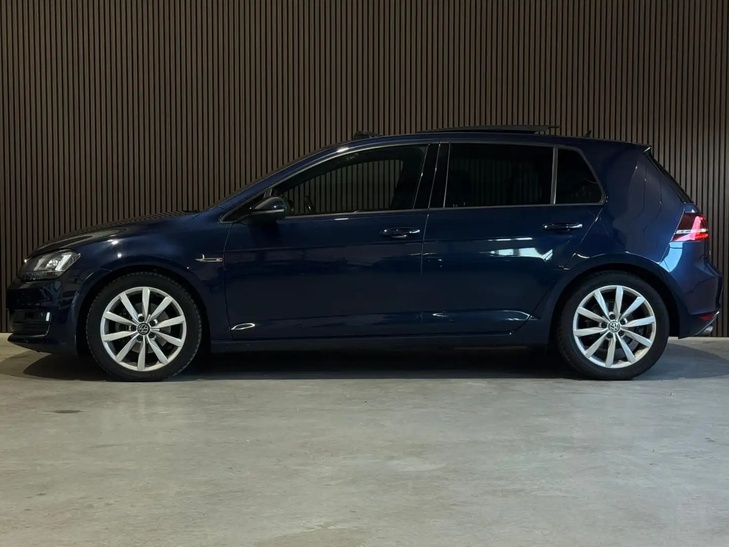 Volkswagen Golf 1.4 TSI Highline |Dynaudio | ACC | PANO | LEER Blauw - 2