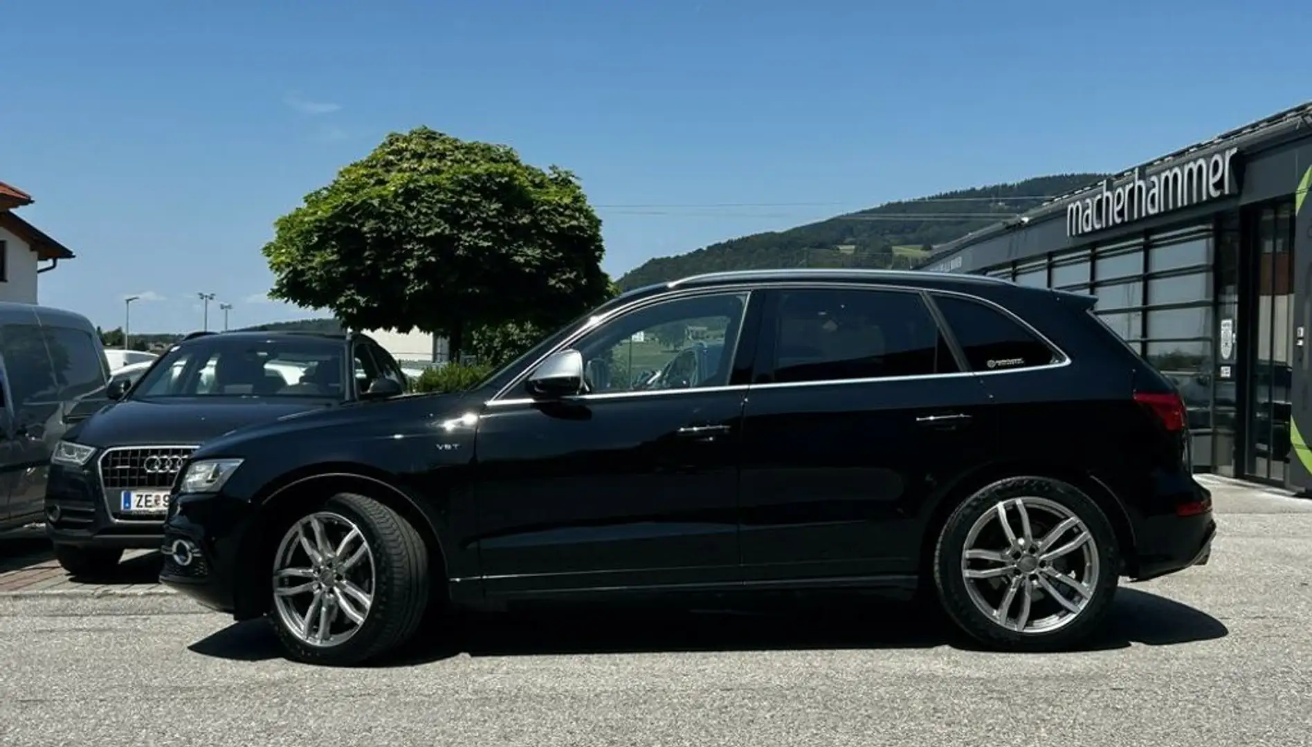 Audi SQ5 V6T 3.0TDI Quattro Sport*ACC*KEY*XENON*AHK*20'' Schwarz - 2