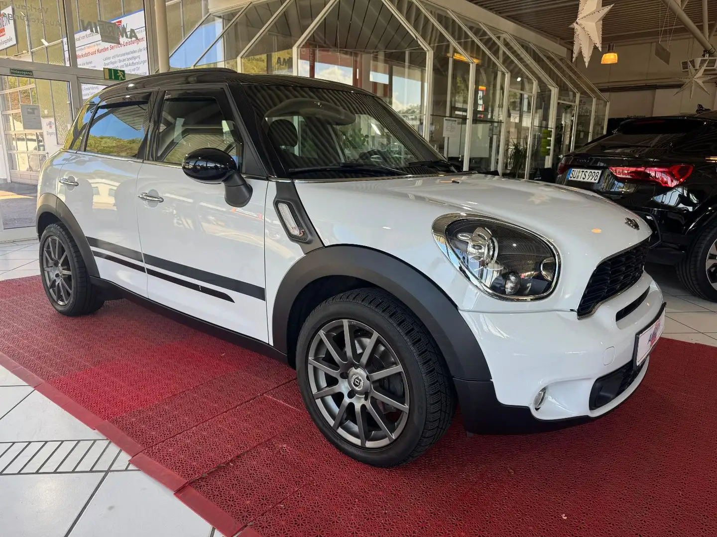 MINI Cooper SD Countryman All4 Aut. Chili+NAVI+PANO+ Blanc - 1