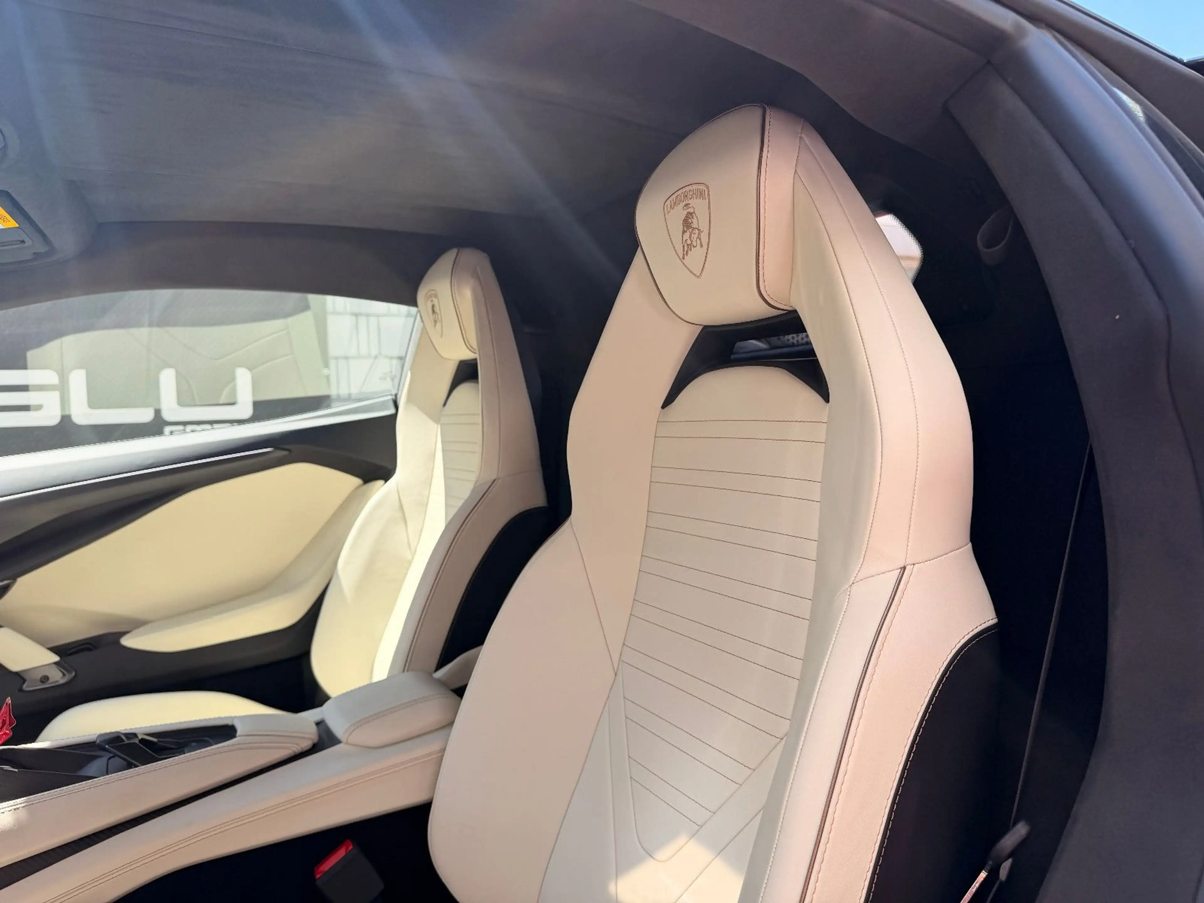 Lamborghini Revuelto *INT.CARBON*SONUS*2DISP.*FULL-ASSIST* — photo 15